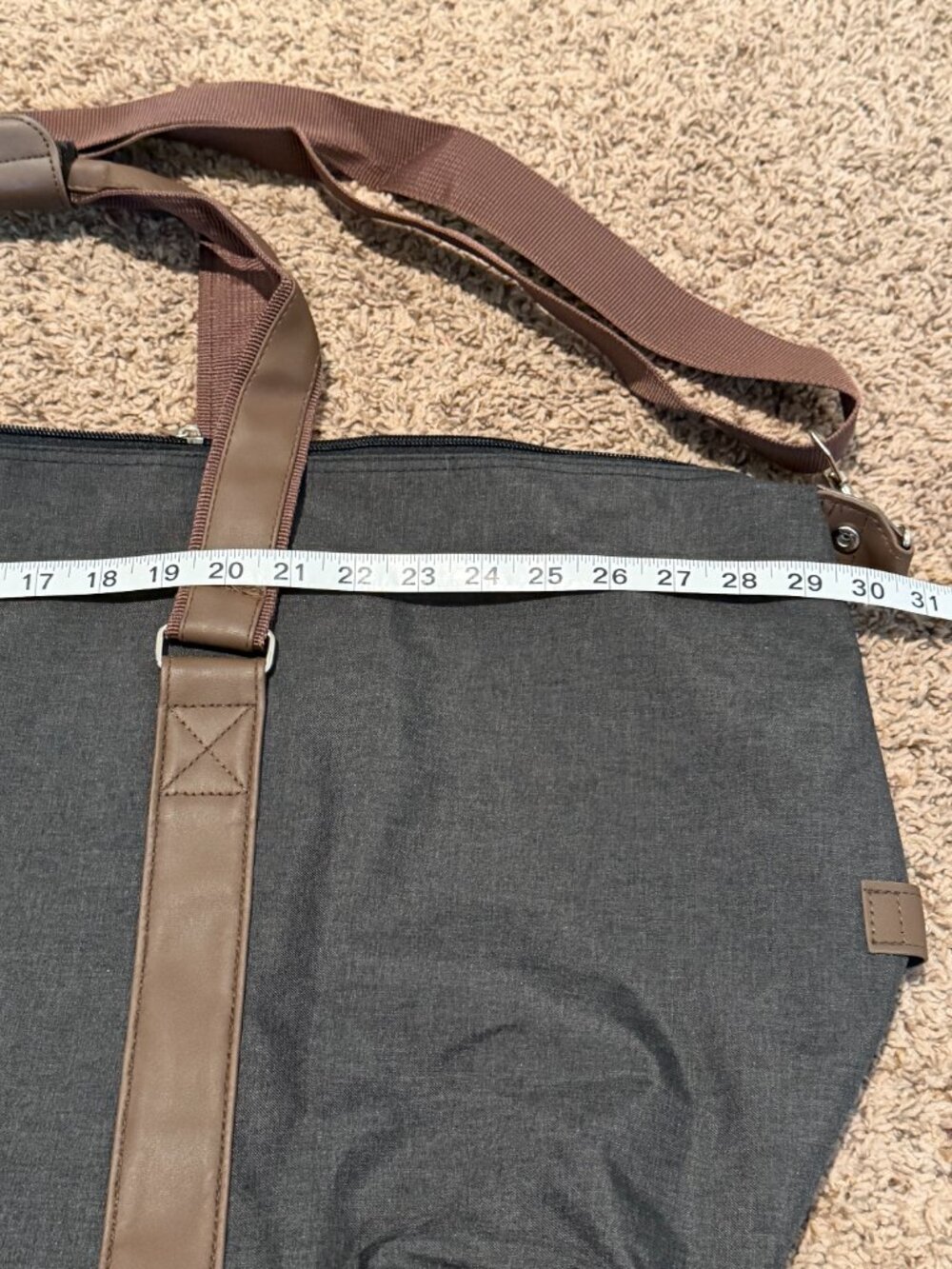 Bella Russo Travel Duffle Bag - Gray/Brown - EUC - Picture 7 of 8
